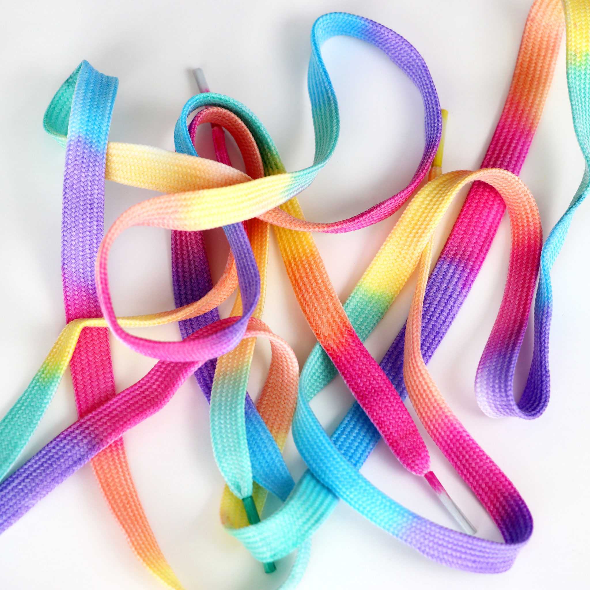 DIY Pastel Rainbow Shoelaces - Karen Kavett