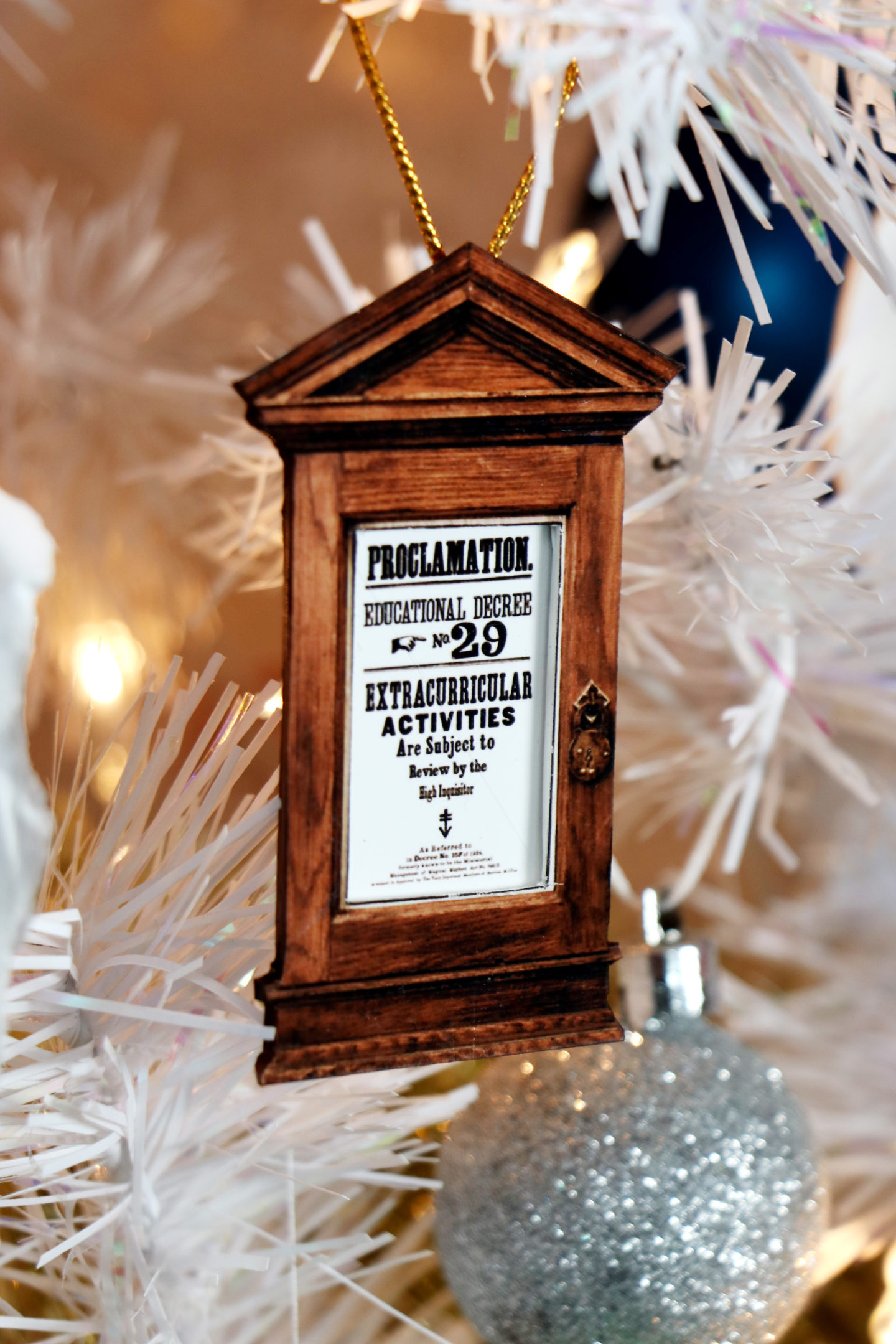 Harry Potter Proclamation Boys & Girls Christmas Ornament/Magnet/Dollhouse mini 